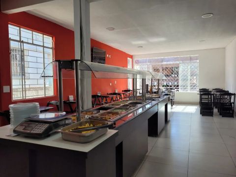 Vendo Restaurante em Funcionamento no Água Verde 