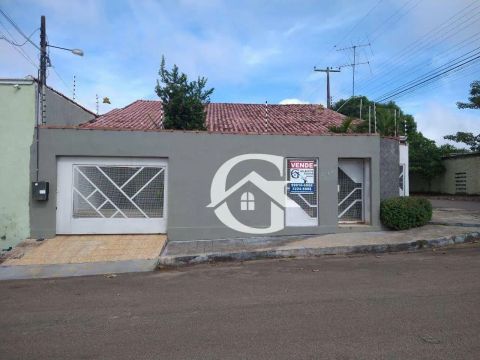 Casa com 3 dormitórios à venda, 160 m² por R$ 600.000,00 - Floresta - Porto Velho/RO