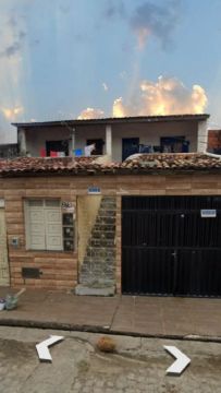 Alugo essas casas no Marcos Freire 2