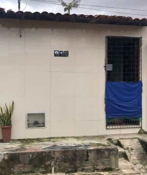 Vendo uma casa 