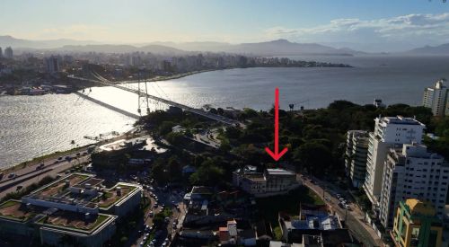 Lote/Terreno para venda possui 2000 metros quadrados em Centro - Florianópolis - Santa Cat