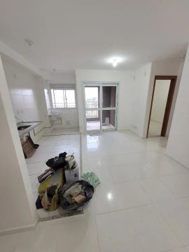 APARTAMENTO COM SUÍTE E VARANDA GOURMET