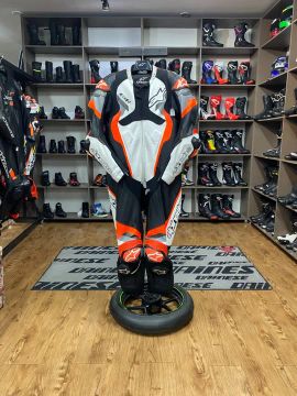 Macacão Alpinestars Atem V4 Peça Única Tamanho 54 Eur Usado 3 vezes