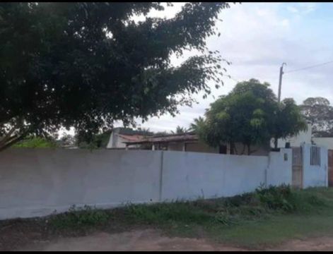Terreno plano, bem localizado.