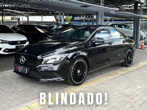 CLA 200 2017 Vision 1.6 Turbo Blindado Automático