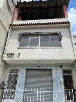 Apartamento tipo casa - 04 quartos - Piedade