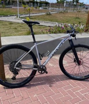 Bicicleta Absolute - aro 29, tamanho 19