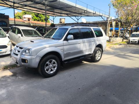 PAJERO SPORT 4X4 DIESEL AUTOMÁTICO 2011