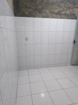 Vendo ou TROCO POR CHAVE DE AP casa com terreno na mata 35mil. 