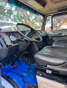 Caminhão Mercedes 