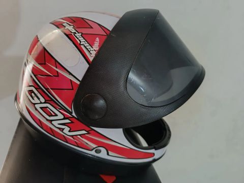 Capacete gow