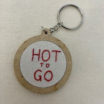 Chaveiro bordado Hot to Go - Chappell Roan