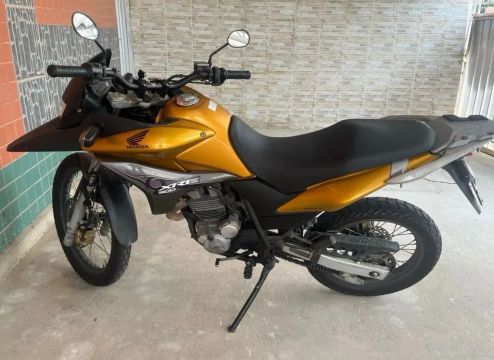 Xre 300 muito nova pra vender