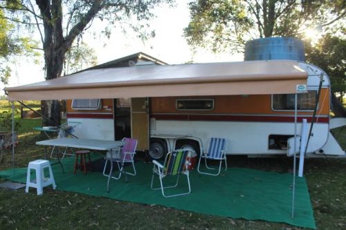Trailer Turiscar Diamente 660 , ano 1982 preço de barbada