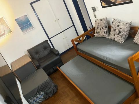 Kitnet praia gonzaguinha confortável para temporada