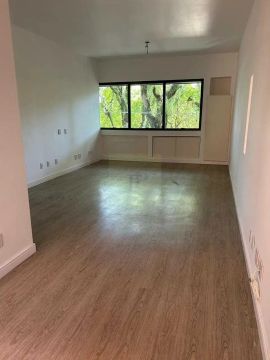Sala comercial à venda no bairro Floresta - Porto Alegre/RS