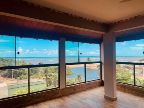 Casa com linda vista para mar na Barra do Sahy - Aracruz (aluguel temporada ou mensal)