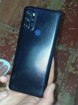 Motorola Moto G9 Play - Preto - Tela 6.5'' - Câmera 48MP - 4GB RAM - 64GB