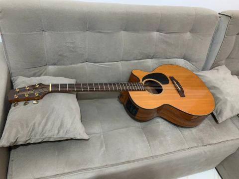 Violão elétrico TAKAMINE PROFISSIONAL 