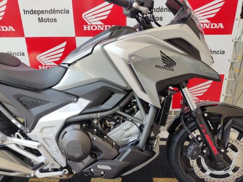 HONDA NC 750X 2025