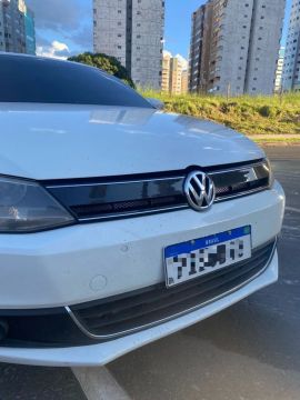 Jetta MK6 - GRADE FRONTAL Hybrid