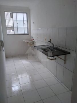Apartamento no Condomínio Alamedas Jardins com 2 Quartos