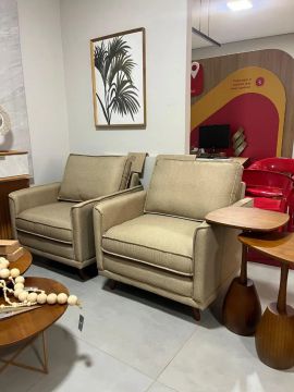 Sofás de 2 lugares em ótimo estado!