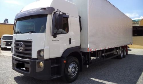 Vw 24.250 ano 2020 baú 6x2 (transferência da dívida)
