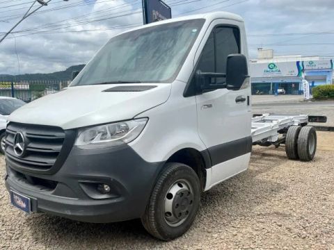 Mercedes-Benz Sprinter Chassi 517