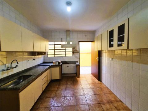 Casa térrea com 4 quartos à venda em Jardim Bonfiglioli - SP