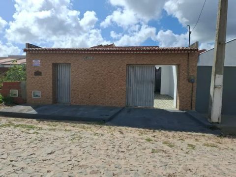 Ótima casa em Cascavel (CE) - Jardim Primavera