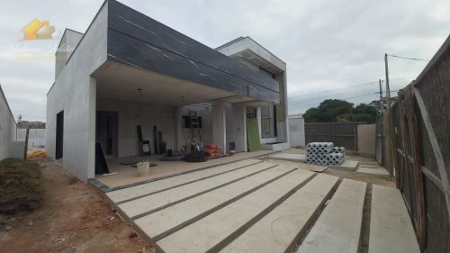 CASA LINEAR EM ALTO PADRÃO COM 3 SUÍTES E PISCINA NO CONDOMÍNIO VIVERDE 2 EM RIO DAS OSTRA