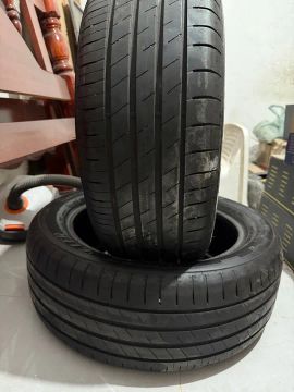 Par de pneus Goodyear 205/55 R17