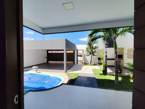 Imóvel para aluguel tem 150 metros quadrados com 3 quartos em Jatobá - Petrolina - PE
