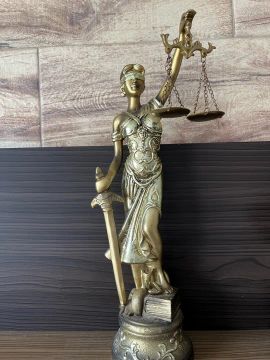 Estátua da Justiça - Decoração para Escritório ou Casa