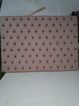Cabeceira de Cama em linho rose modelo capitone 