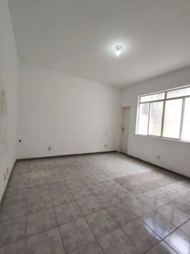 Casa Com 2 Vagas de Garagem e 1 Terraço no Grã Duquesa
