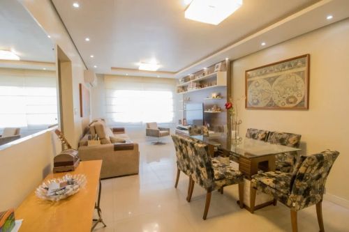 Apartamento no bairro Santo Antônio em Porto Alegre. 76 m² privativos!!! Living com 2 ambi