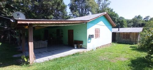Chácara com 3 casas , galpão com suite açudes vertentes 5 hectares 