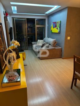 Apartamento de 2 quartos, 1 suíte, varanda, próximo ao Caio Martins, lazer completo, 1 vag