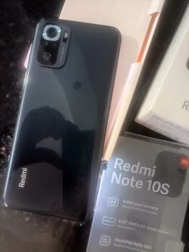 Xiaomi Redmi Note 10S, 64GB, cinza, seminovo, con caixa/carregador, capa, impecável