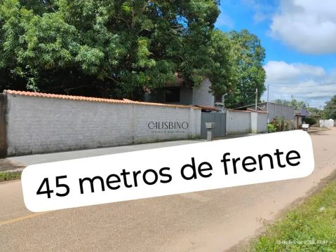 Casa de 2 pisos em Candeias do Jamari! Terreno 2.250 m² arborizado e todo murado