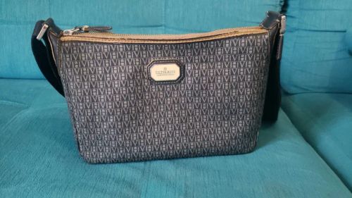 Vendo Bolsa Victor Hugo original transversal
