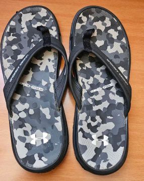 Chinelo Under Armour Masculino Camuflado tam 40/41.