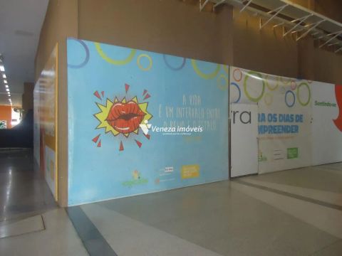 Sala comercial no Shopping Cocais para aluguel
