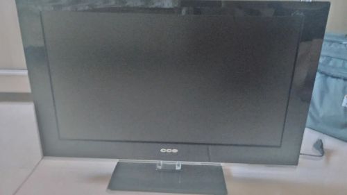 TV / Monitor CCE 24"