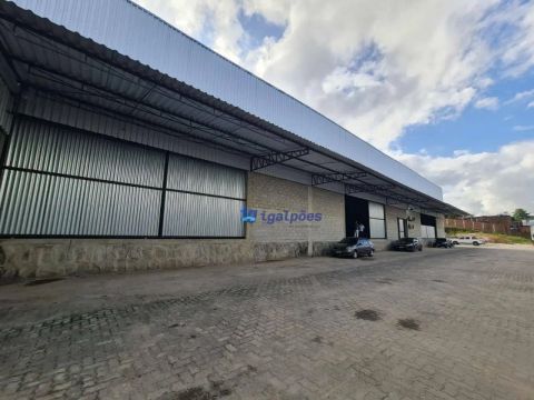 Galpão com 830 m², com 04 Docas, dentro de Condomínio em Passarinho, Recife - PE