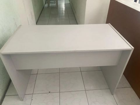 Mesa de Escritório 