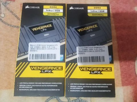 vendo 2 memoria corsair ddr 4 3200 ghz  sou de franca