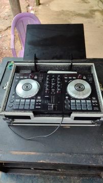 Controladora DJ Pioneer "SB3" no "CASE"